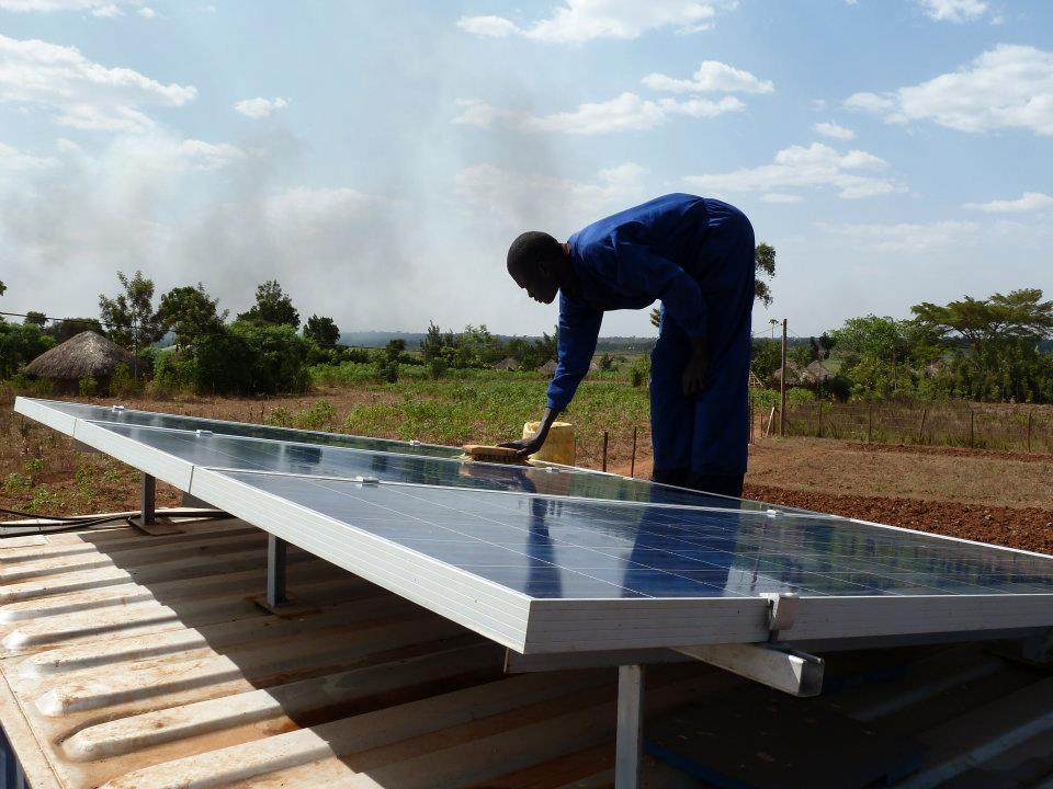 419040_265385296875066_339869463_n